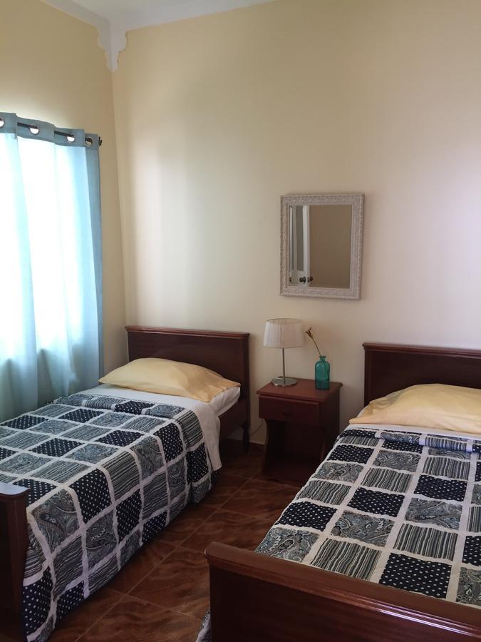 Hotel Cruz Grande-Brava Vila Nova Sintra Bagian luar foto