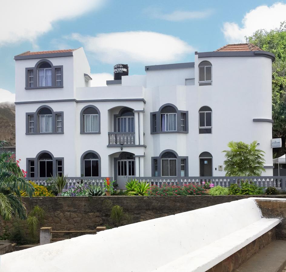 Hotel Cruz Grande-Brava Vila Nova Sintra Bagian luar foto
